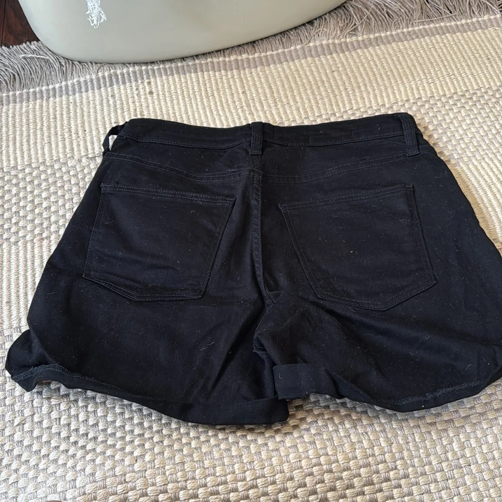 Universal Thread High Ride Midi Shorts - Picture 2 of 4